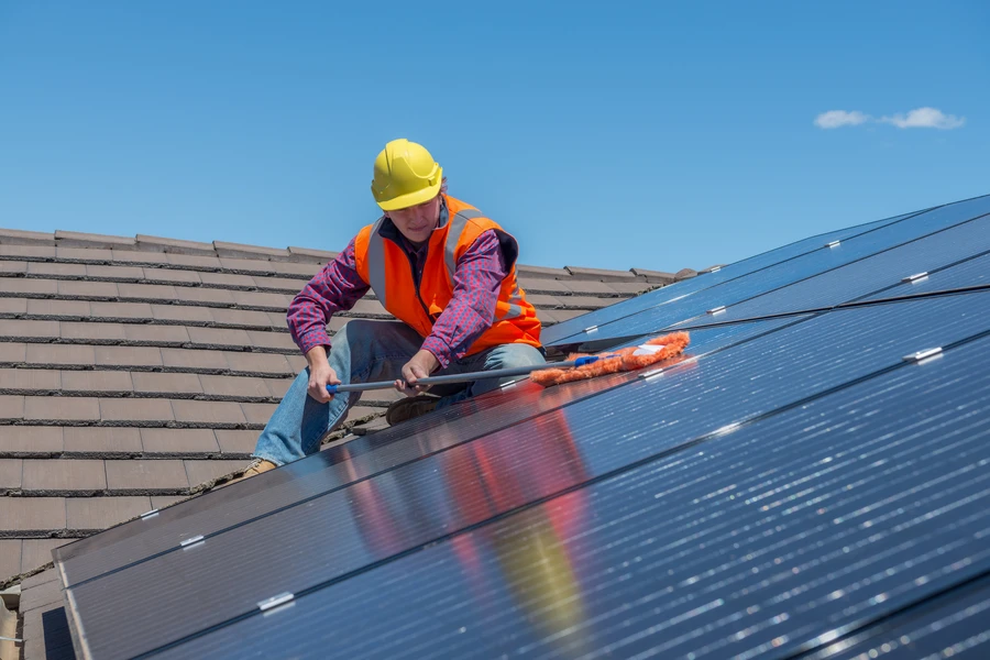 Common Window Cleaning Challenges In High-rise Homes in Oakland, CA