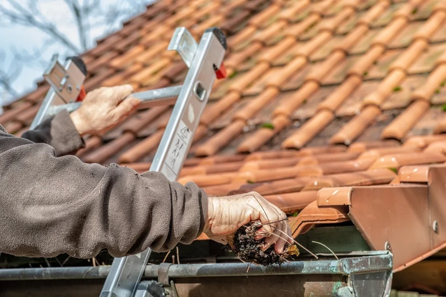 The Role Of Gutter Cleaning Service In Preventing Water Damage Oakland, CA